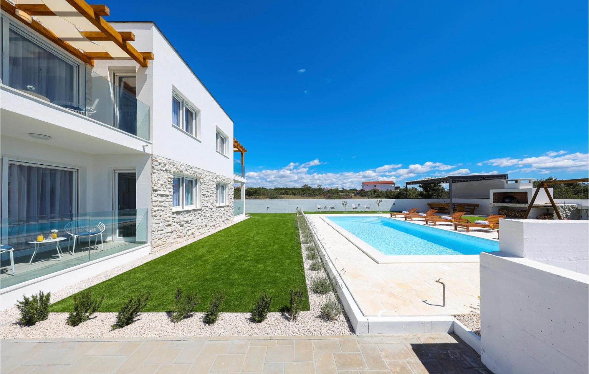Stunning Home In Vrsi With Kitchen Exteriör bild