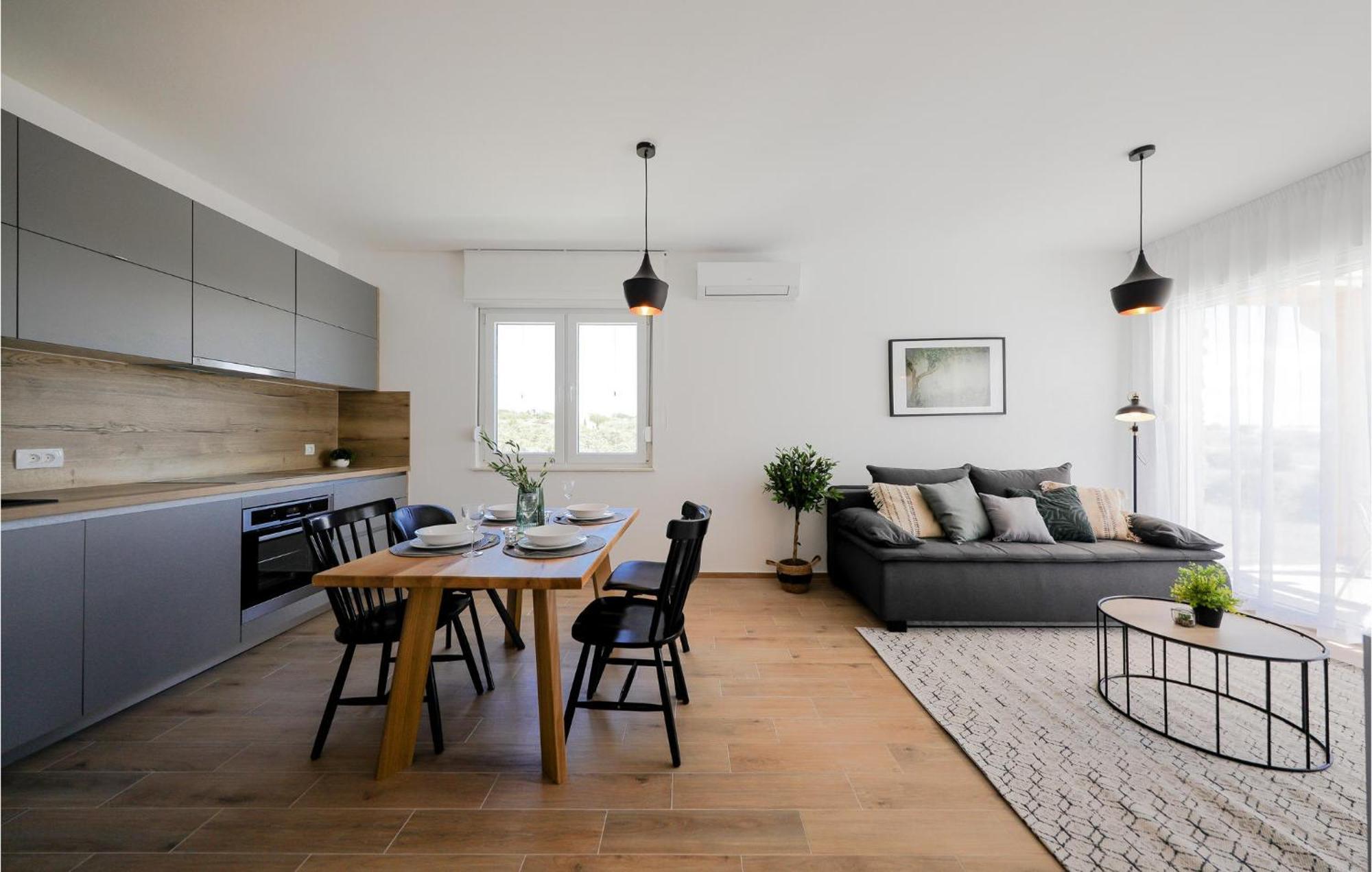 Stunning Home In Vrsi With Kitchen Exteriör bild