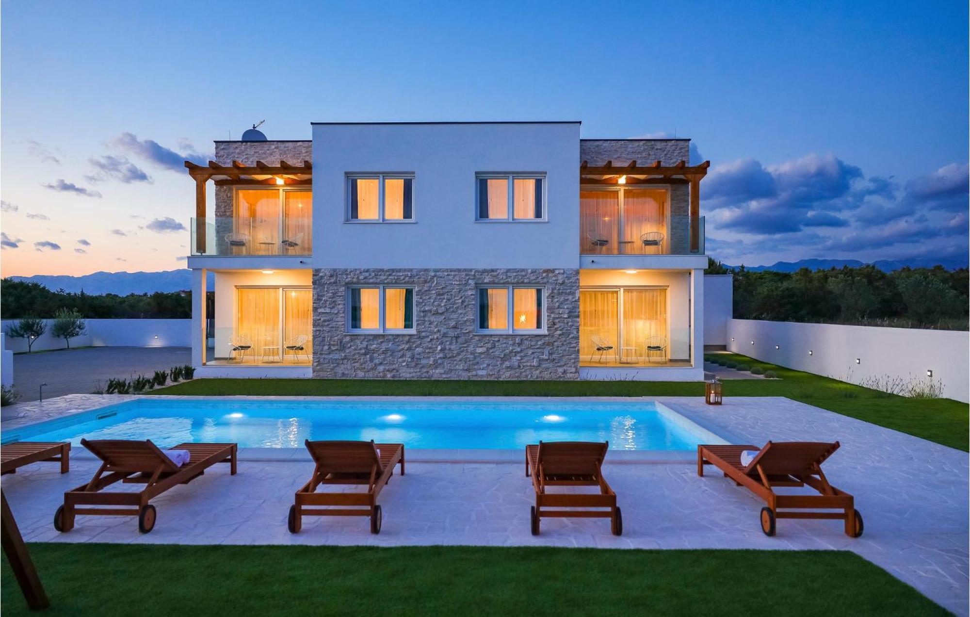 Stunning Home In Vrsi With Kitchen Exteriör bild